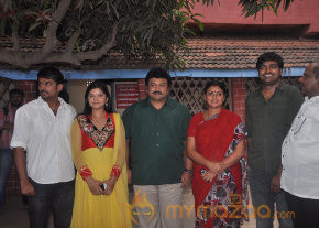 Uyirukku Uyiraga Movie Onlocation Stills  photo 5