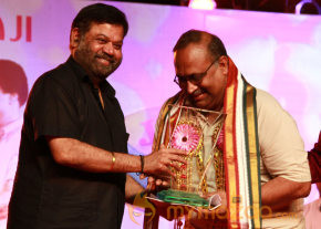 V4 Entertainers Film Awards 2013 photo 3