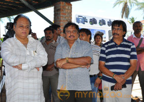 Vaalibaraja Movie Launch  photo 3