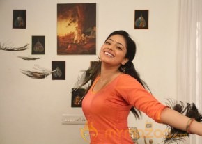 Vaarayo Vennilave Tamil Movie Stills photo 15