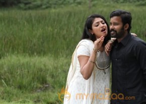 Vaarayo Vennilave Tamil Movie Stills photo 2