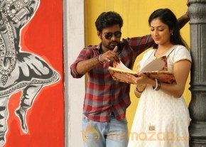 Vaarayo Vennilave Tamil Movie Stills photo 13