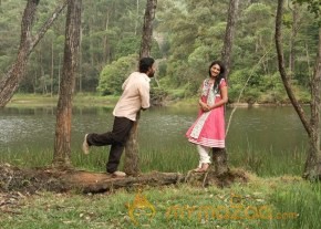 Vaarayo Vennilave Tamil Movie Stills photo 11