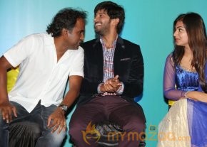 Vaayai Moodi Pesavum Movie Audio launch photo 33