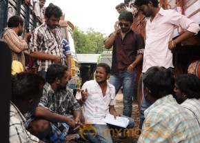 Vanavarayan Vallavarayan Movie New Stills photo 36