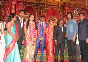Vasanthakumar Son Wedding Reception Stills photo 4