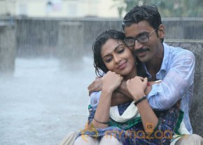 Velai Illa Pattadhari Movie Stills photo 4