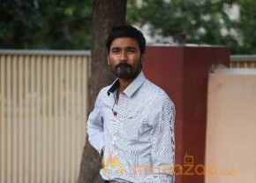 Velai Illa Pattadhari Movie Stills photo 12