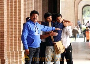 Vijay &amp; Ileana At Nanban Movie On Location Stills photo 5