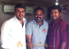 Vijay With Ajith’ At Mangatha On Location Stills 