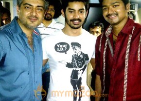 Vijay With Ajith’ At Mangatha On Location Stills photo 2
