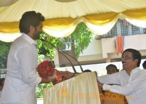 Vikram Prabhu New Movie Launch Stills photo 16