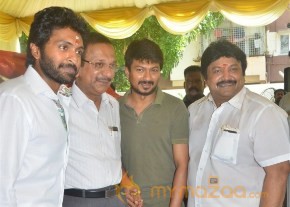 Vikram Prabhu New Movie Launch Stills photo 27