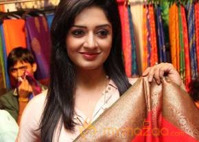 Vimala Raman At Trendz Life Style Expo2014 photo 8