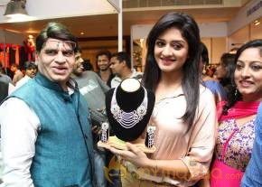 Vimala Raman At Trendz Life Style Expo2014 photo 64