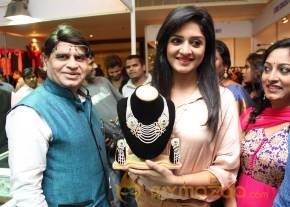 Vimala Raman At Trendz Life Style Expo2014 photo 55