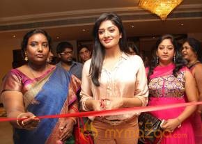 Vimala Raman At Trendz Life Style Expo2014 photo 45