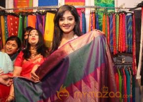 Vimala Raman At Trendz Life Style Expo2014 photo 14