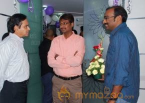 Vithika Sheru At Naturals Salon Launch photo 34