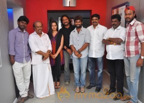 Vizha Tamil Movie Photos photo 7