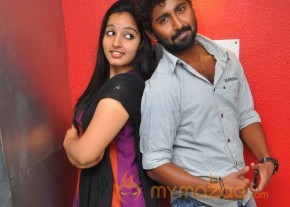 Vizha Tamil Movie Photos photo 16