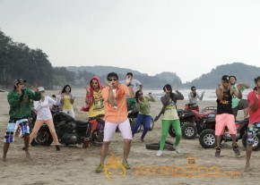 Yaan Movie New Photos photo 26