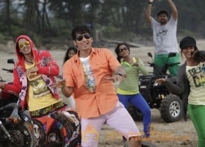 Yaan Movie New Photos photo 9