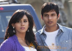Yaan Movie New Photos photo 27