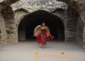 Yaan Movie New Photos photo 10