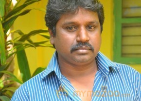 Yan Kadhal Puthithu Movie Interview Stills photo 29