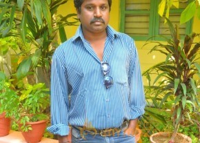 Yan Kadhal Puthithu Movie Interview Stills photo 27