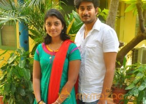 Yan Kadhal Puthithu Movie Interview Stills photo 26