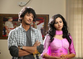 Yennamo Yedho Movie New Stills photo 8