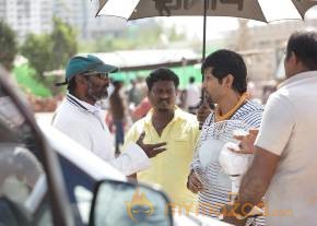 10 Endrathukulla Tamil Movie Working Stills photo 8