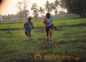 Aadi Tamil Movie Stills photo 5