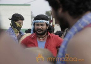 Aadi Tamil Movie Stills photo 8