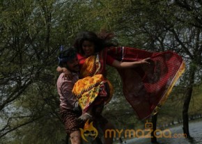 Aadi Tamil Movie Stills photo 6