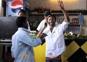 Aadukalam Latest Movie Stills photo 5
