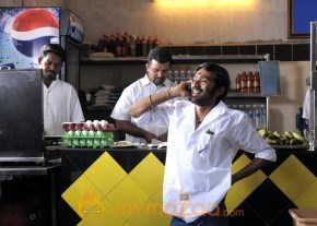 Aadukalam Latest Movie Stills photo 9