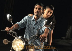Aadukalam Latest Movie Stills photo 11