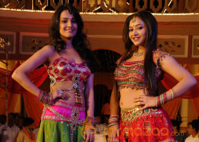 Acham Thavir Movie Stills photo 17