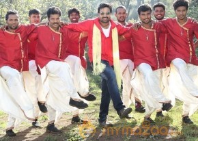 Adra Machan Visilu Tamil Film Stills photo 10