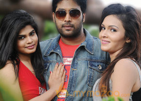 Anandam Arrambam Movie Stills  photo 15