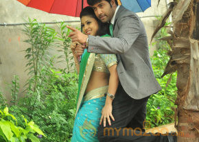 Anandam Arrambam Movie Stills  photo 4