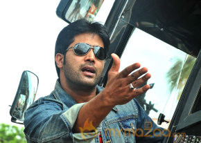 Anandam Arrambam Movie Stills  photo 16
