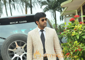 Anandam Arrambam Movie Stills  photo 11