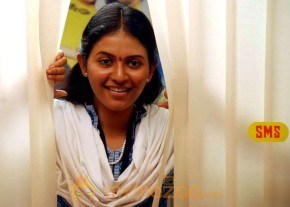 Angadi Theru movie stills photo 18