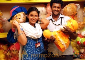 Angadi Theru movie stills photo 15