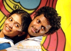 Angadi Theru movie stills