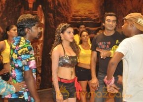 Appavi Katteri Movie Onlocation Stills  photo 55
